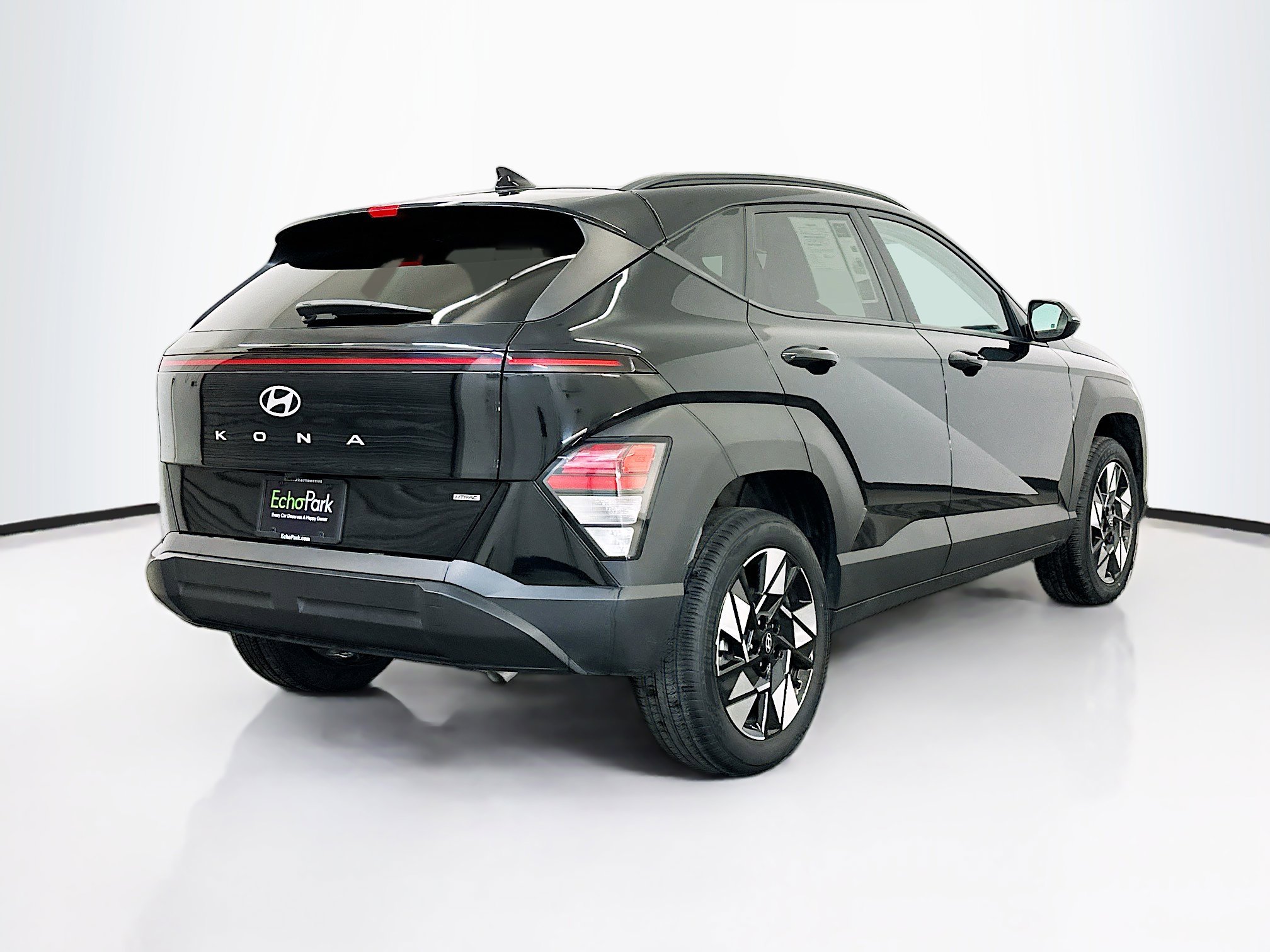 Used 2024 Hyundai Kona SEL image 9