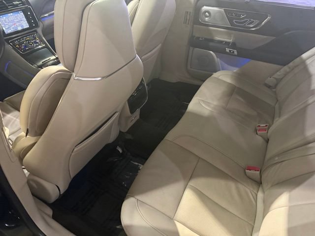Used 2020 Lincoln Continental Reserve w/ Luxury Package AWD/4WD image 32