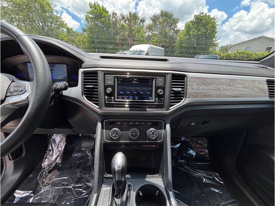 Used 2023 Volkswagen Atlas Cross Sport SE AWD/4WD image 11