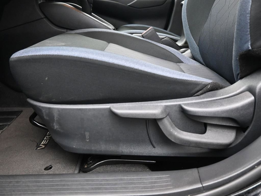 Used 2025 Nissan Versa SV image 20