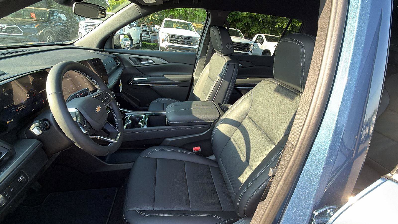 New 2026 Chevrolet Traverse LT FWD image 14