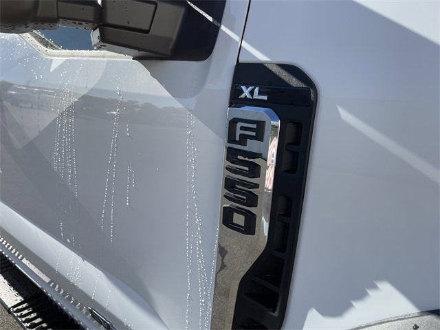 New 2026 Ford F550 4x4 Supercab Super Duty image 5