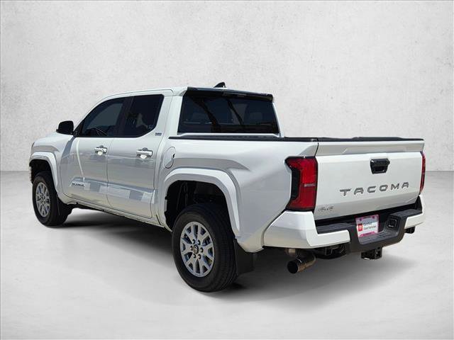 Certified 2024 Toyota Tacoma SR5 AWD/4WD image 8