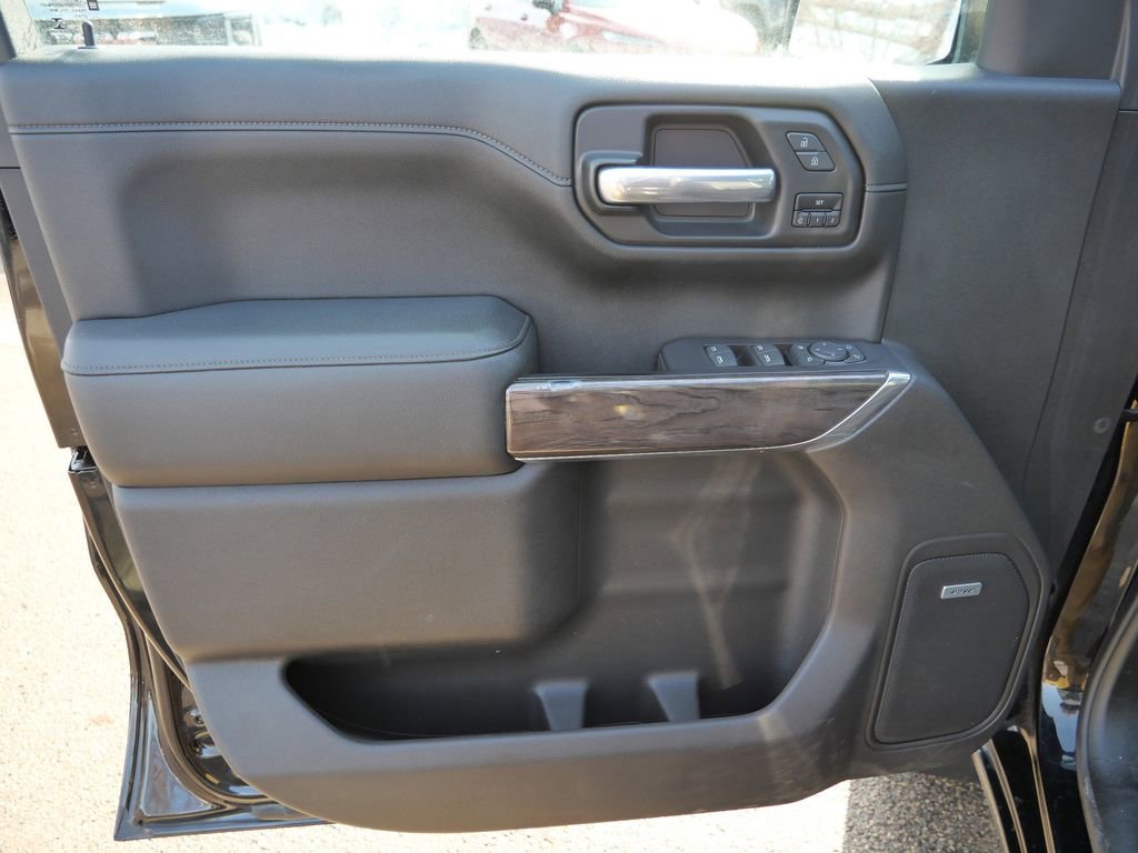 Used 2020 Chevrolet Silverado 1500 LTZ w/ LTZ Premium Package image 27