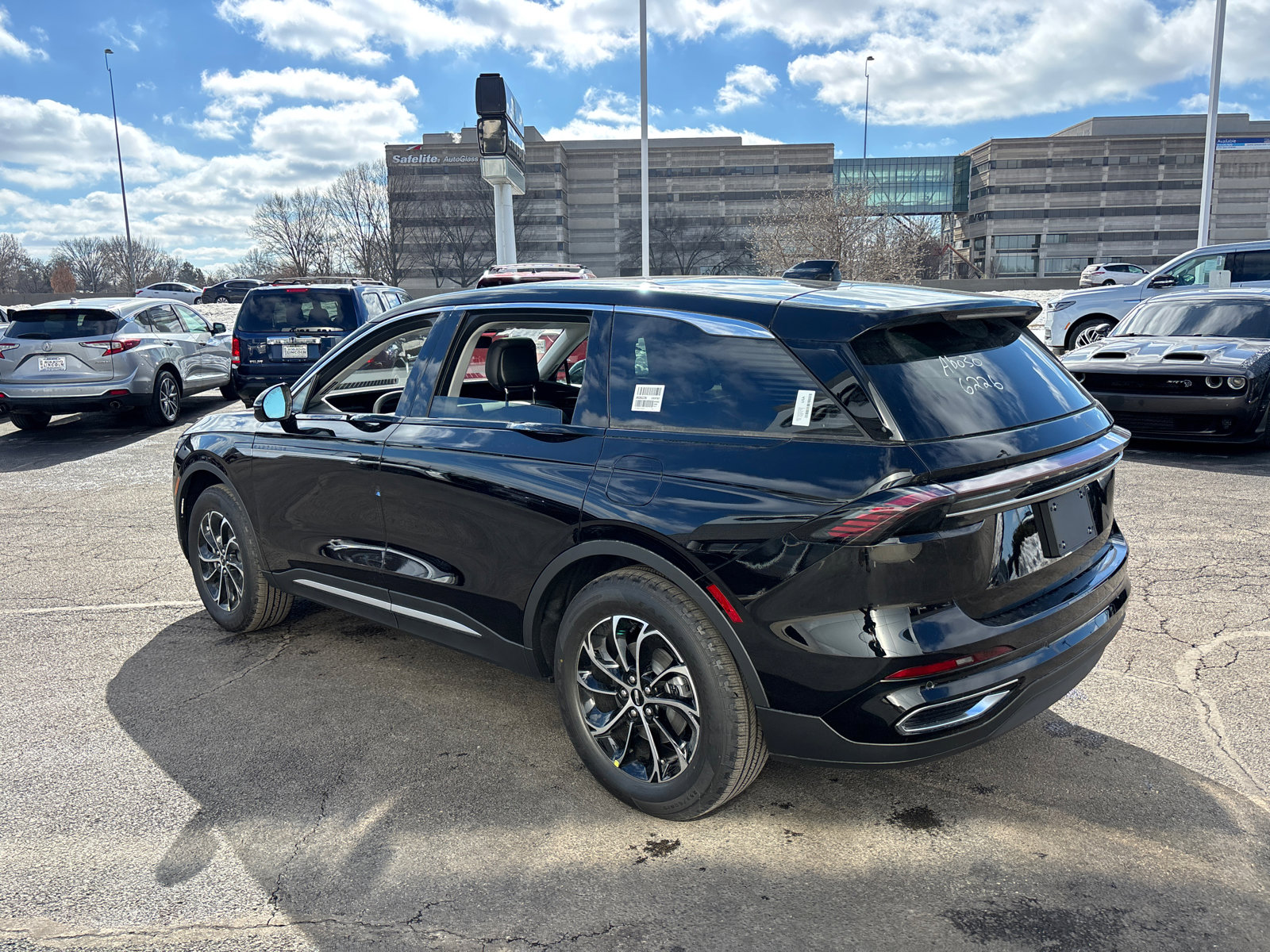 New 2026 Lincoln Nautilus Premier w/ Equipment Group 102A image 5