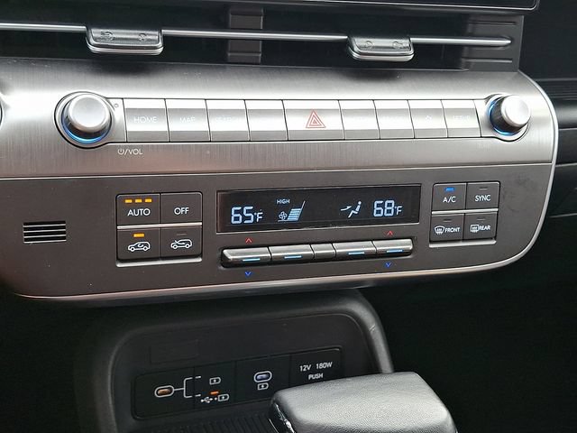 Used 2025 Hyundai Kona SEL AWD/4WD image 15