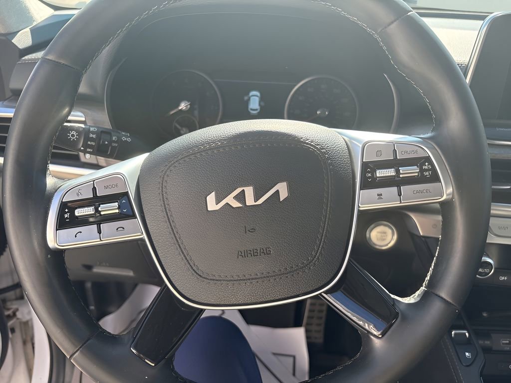 Used 2022 Kia Telluride SX w/ SX Prestige Package image 23