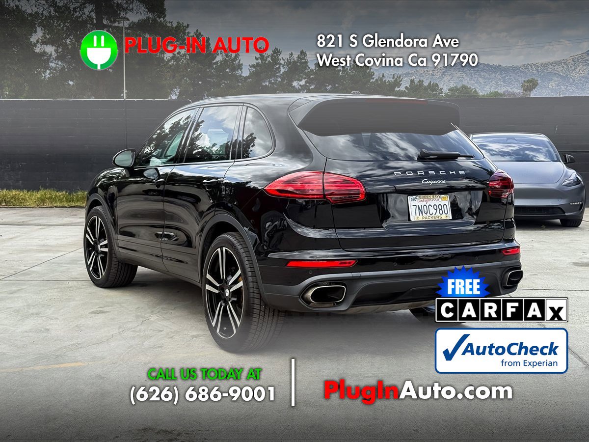 Used 2016 Porsche Cayenne AWD/4WD image 2