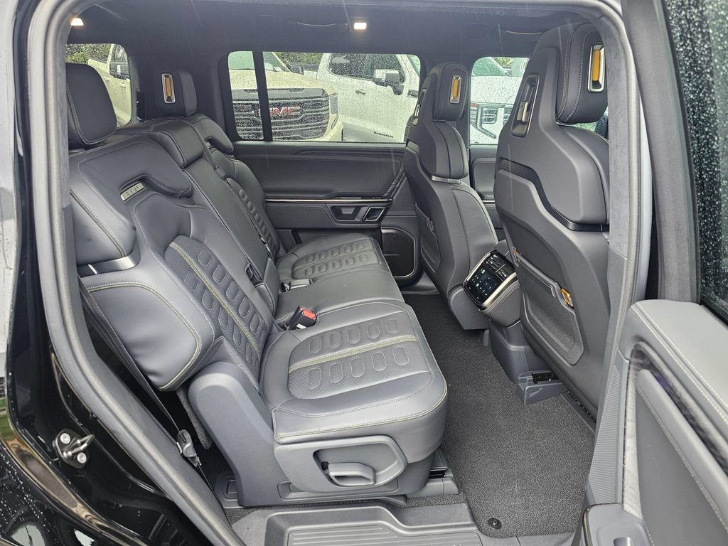 Used 2022 Rivian R1S Launch Edition AWD/4WD image 12