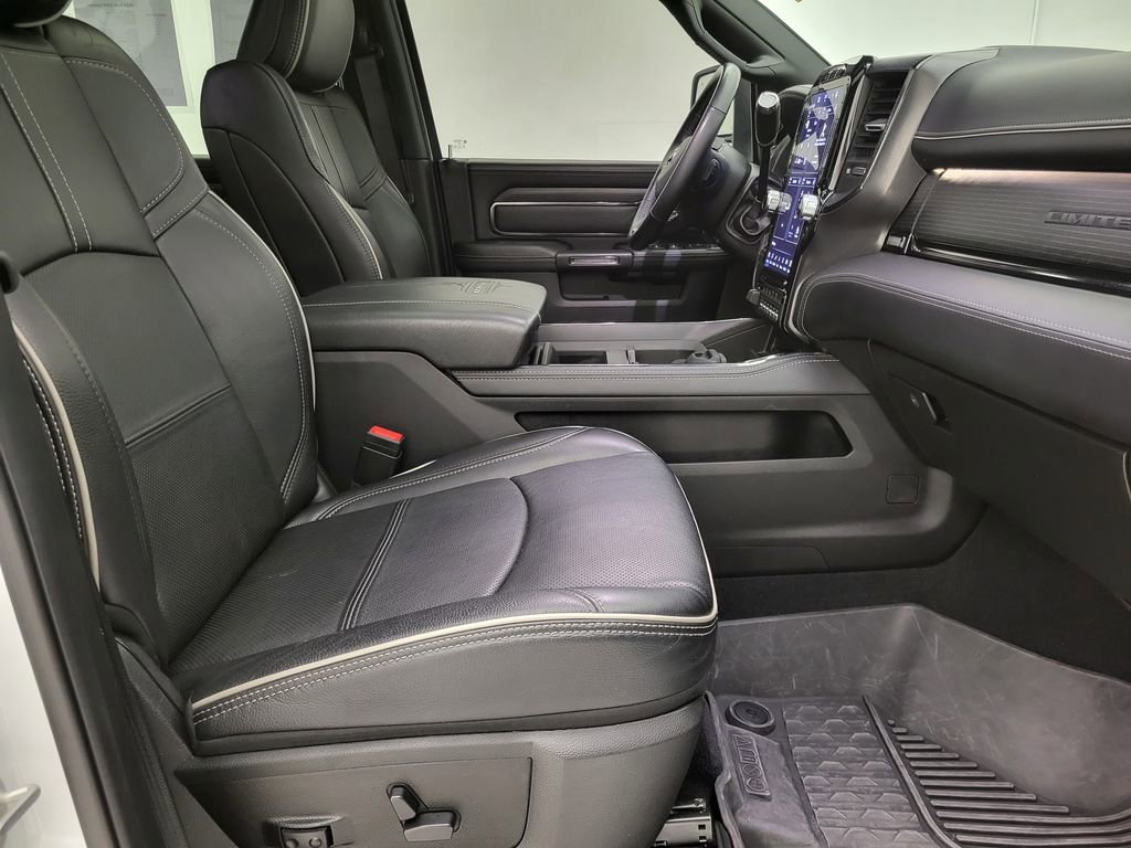 Used 2024 RAM 3500 Limited image 21