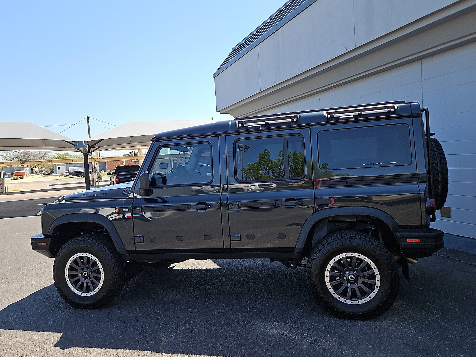 Used 2025 INEOS Grenadier AWD/4WD image 2