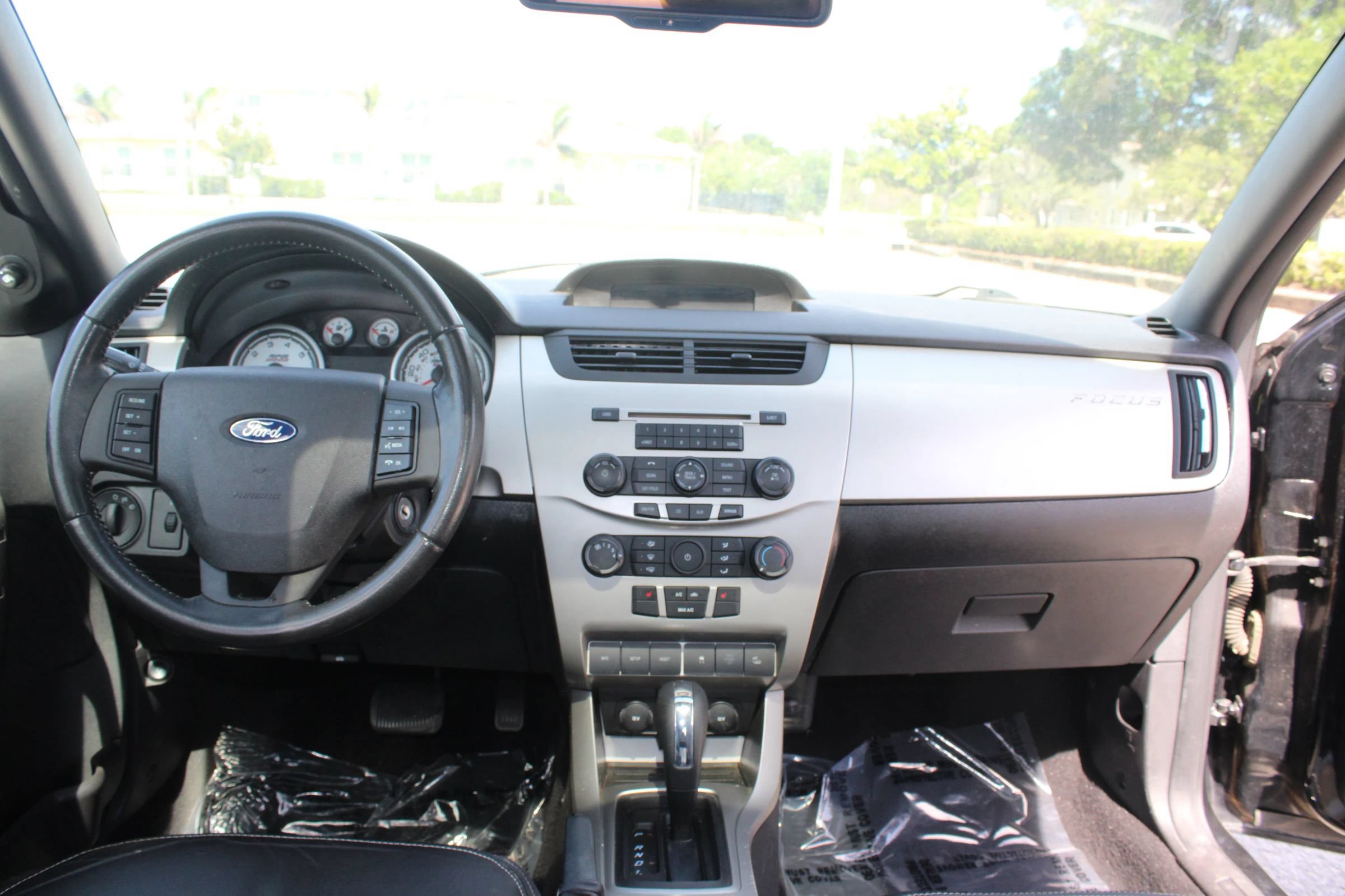 Used 2011 Ford Focus SEL w/ 301A Rapid Spec Order Code FWD image 13