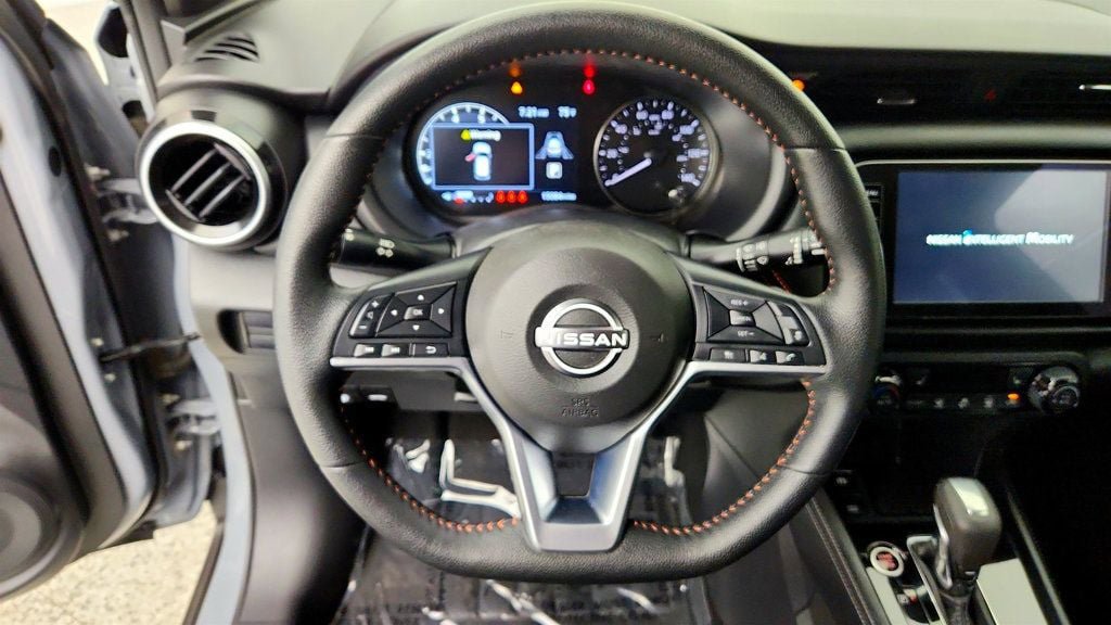 Used 2024 Nissan Kicks SR w/ SR Premium Package FWD image 13