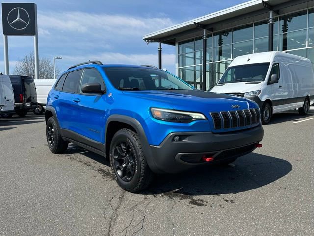 Used 2019 Jeep Cherokee Trailhawk AWD/4WD image 1