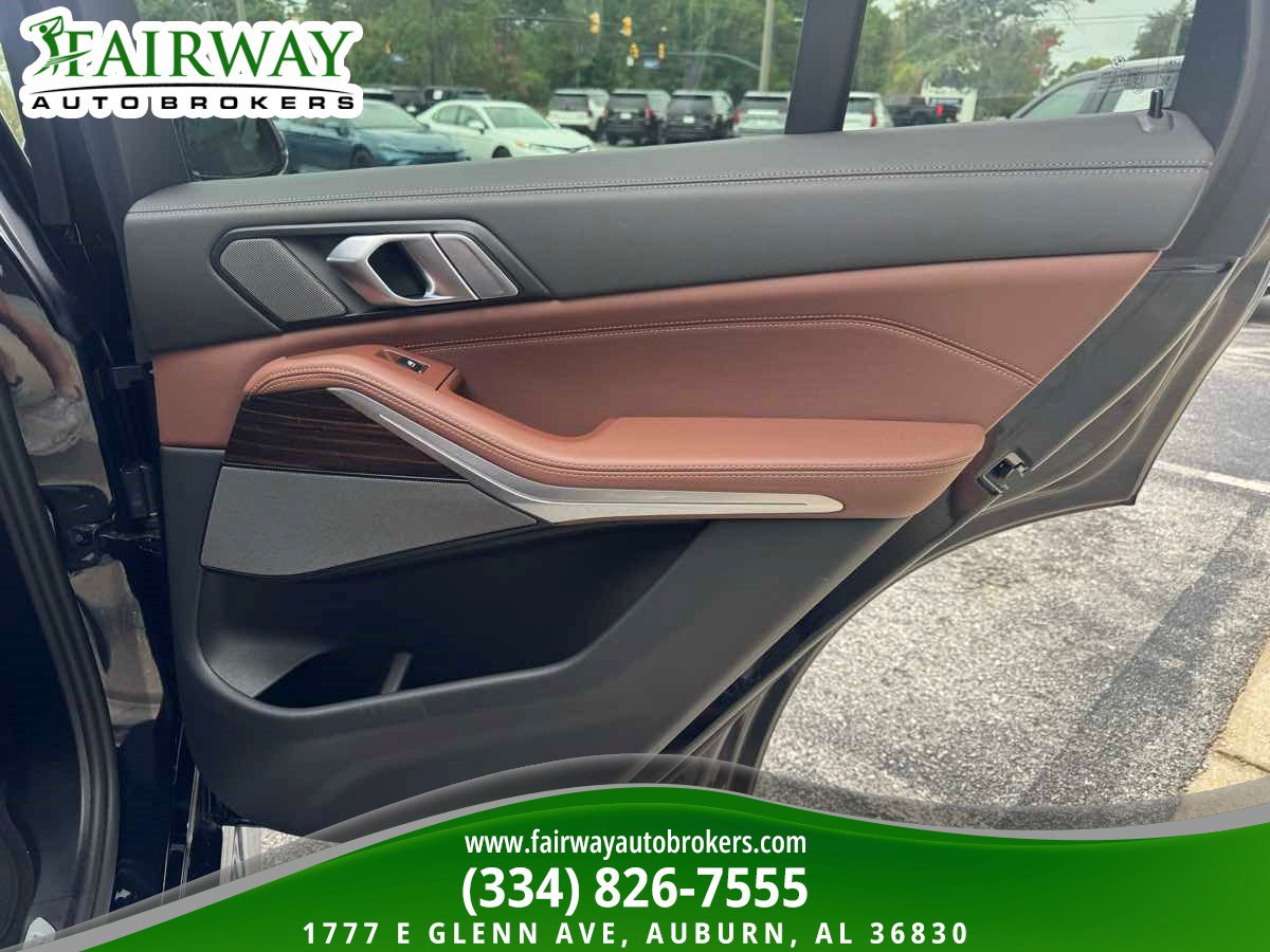 Used 2026 BMW X5 sDrive40i RWD image 32