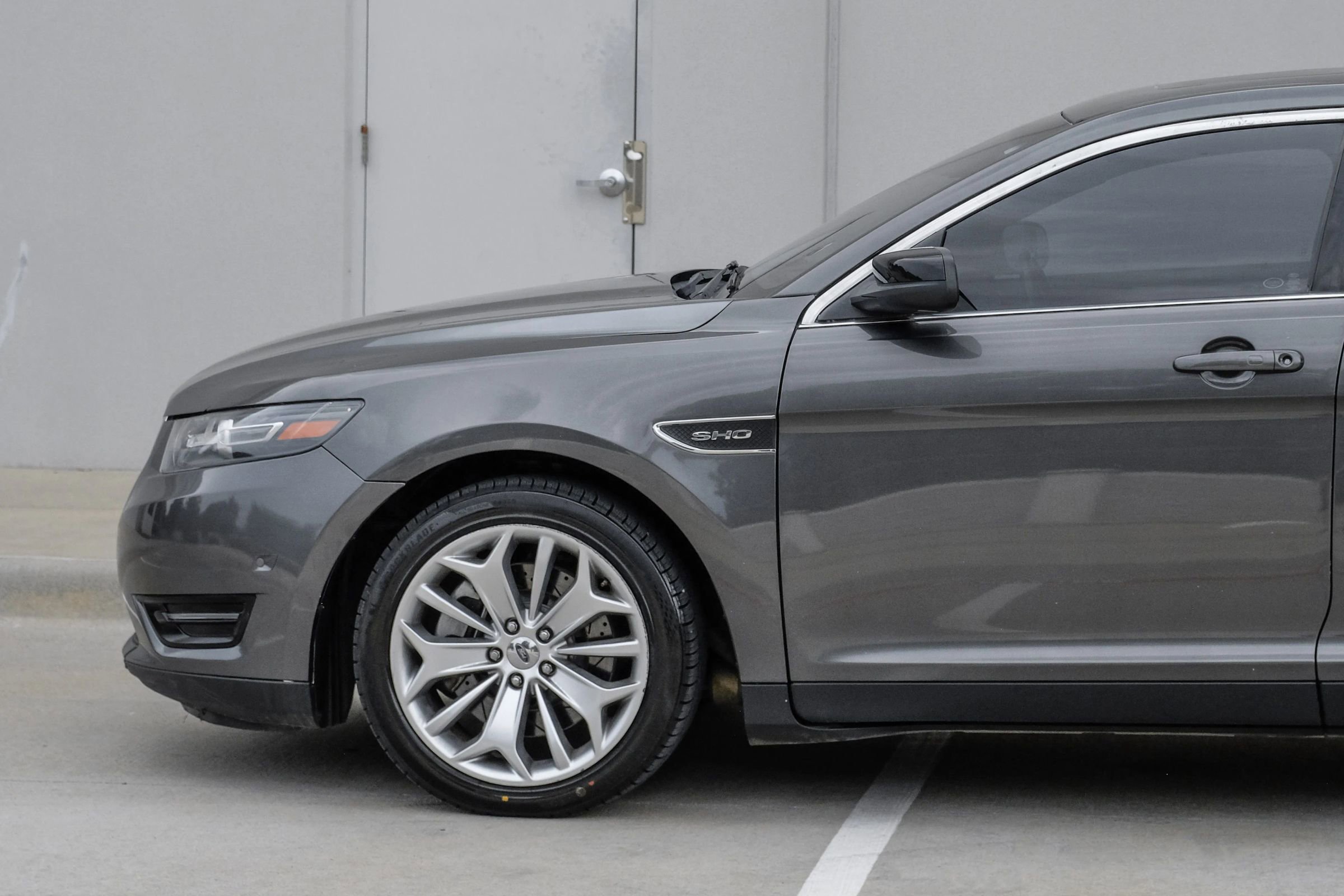 Used 2019 Ford Taurus SHO w/ Driver Assist Package AWD/4WD image 10