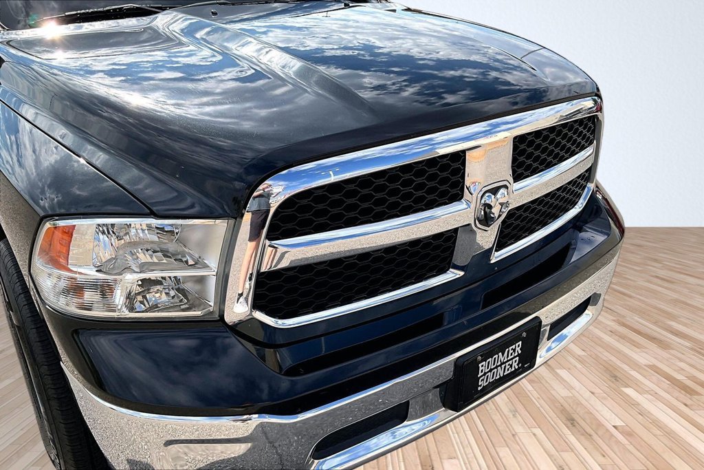 Used 2018 RAM 1500 Classic SLT AWD/4WD image 24