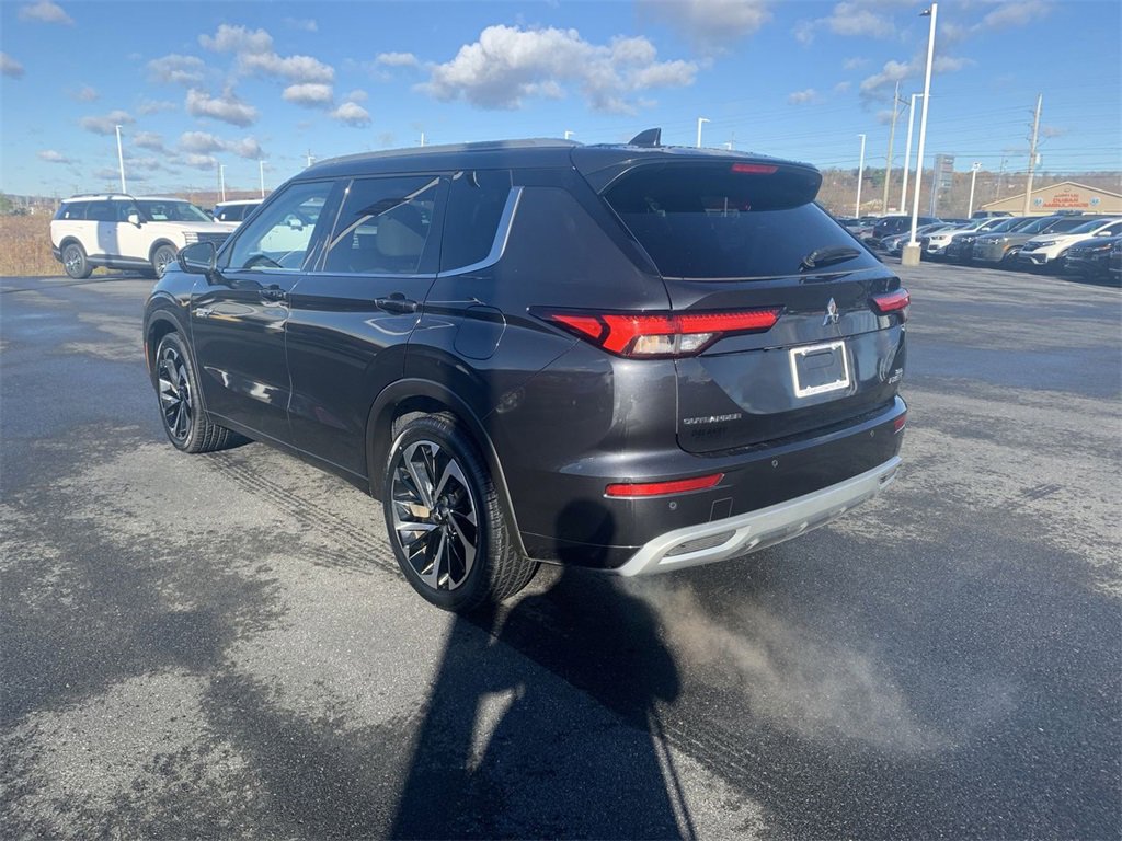 Used 2024 Mitsubishi Outlander SEL image 6