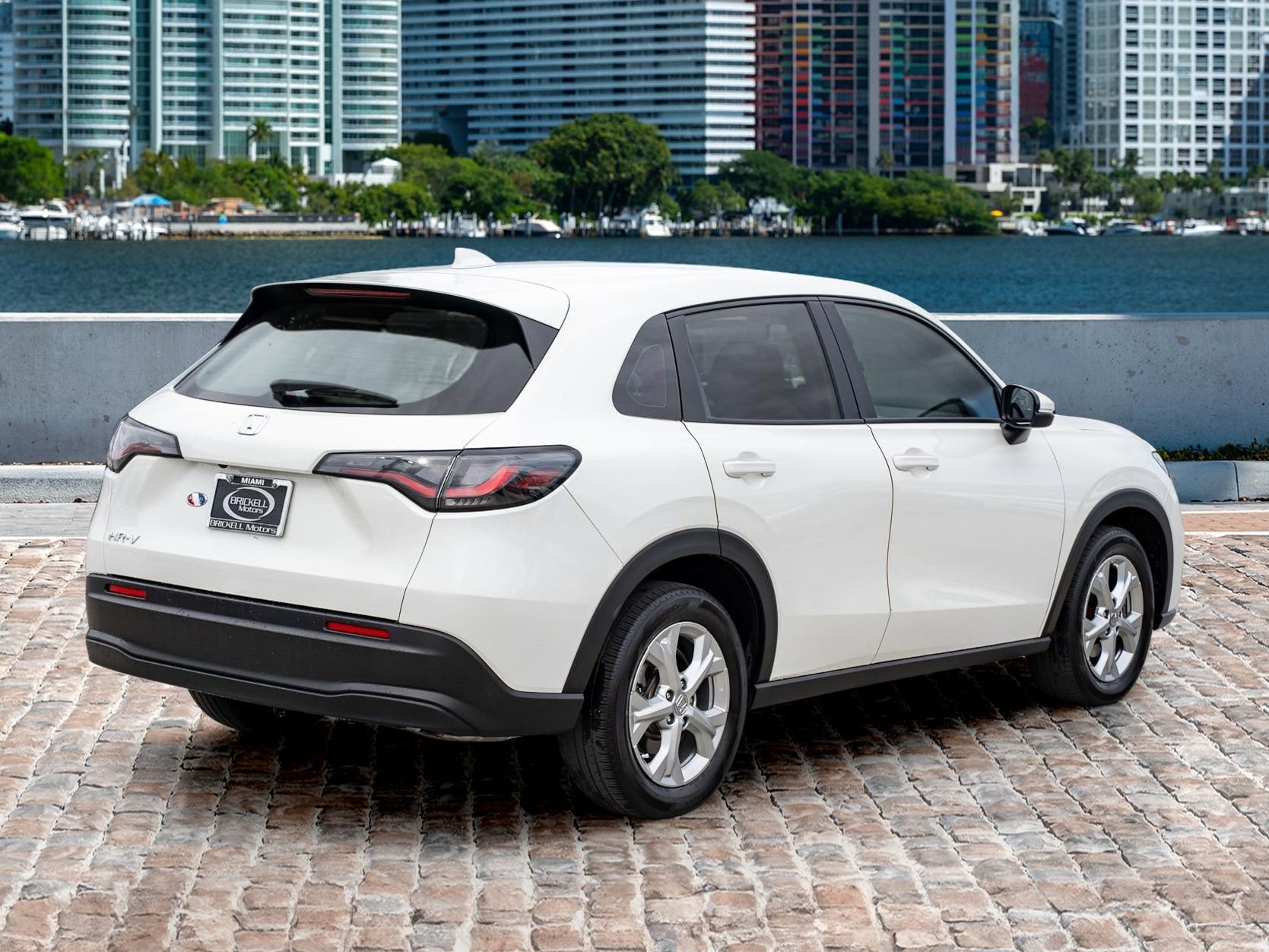 Used 2023 Honda HR-V LX image 5