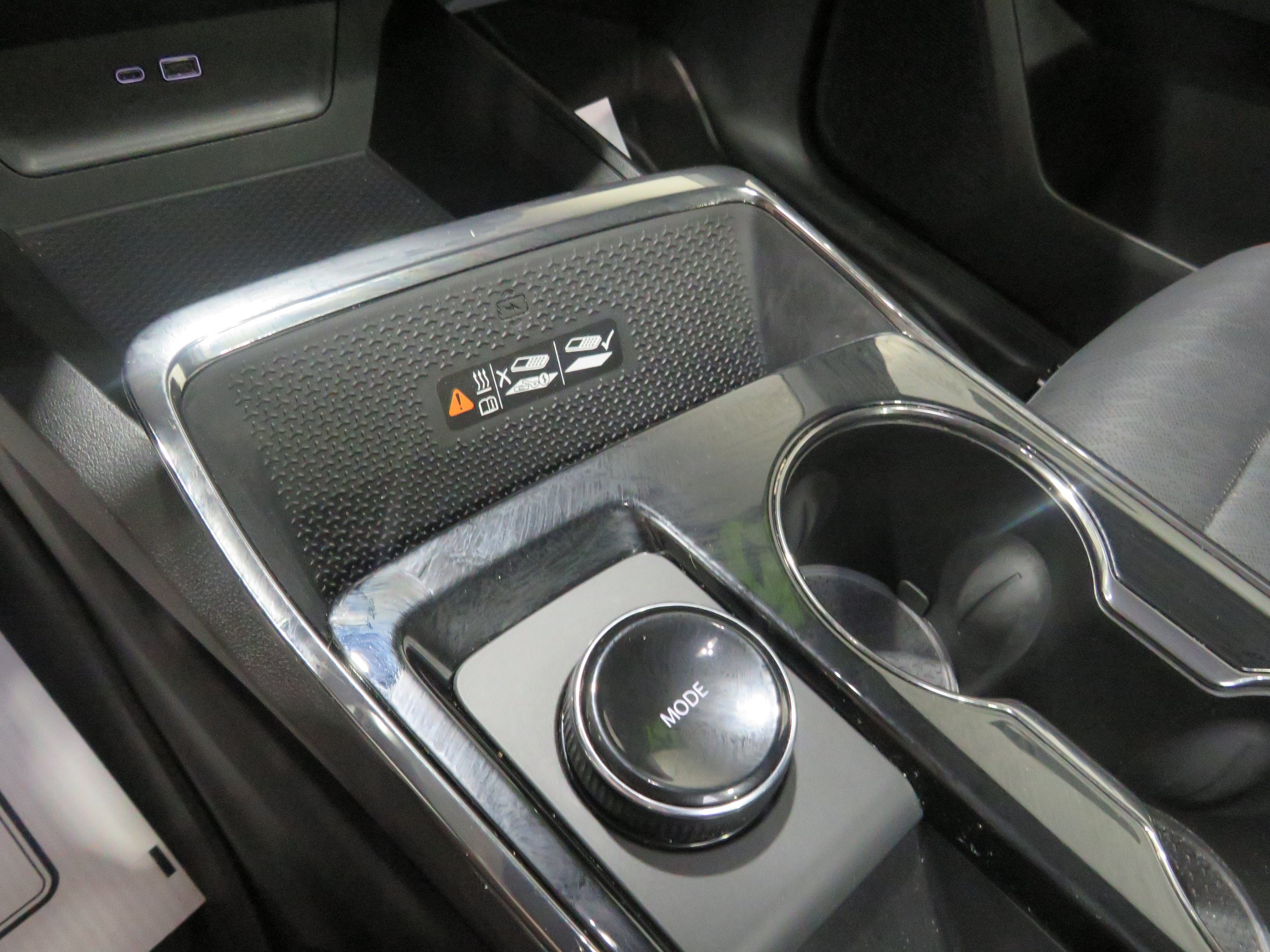 Used 2025 Chevrolet Equinox RS AWD/4WD image 28