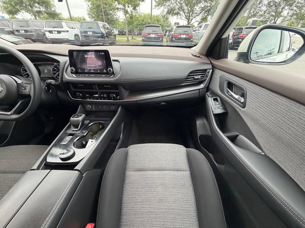 Used 2023 Nissan Rogue SV AWD/4WD image 20