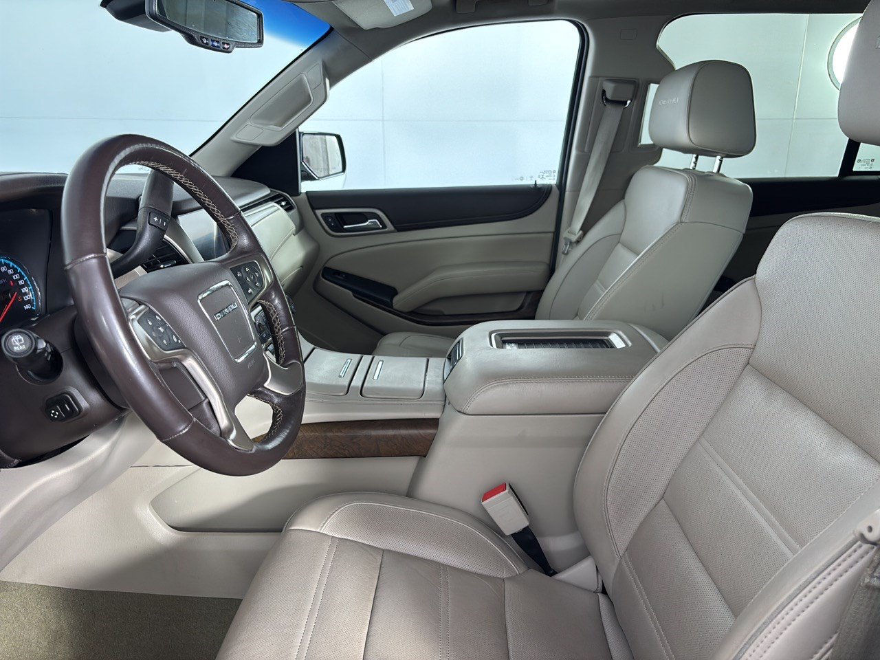 Used 2018 GMC Yukon Denali w/ Open Road Package RWD image 5