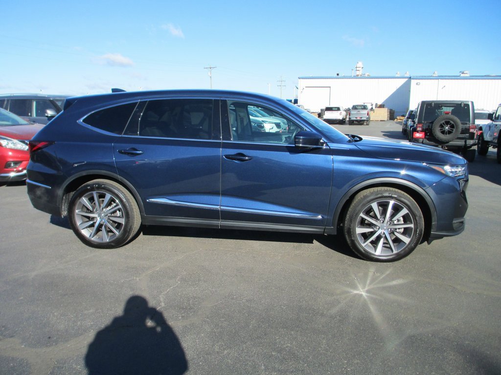 Used 2025 Acura MDX w/ Technology Package image 3