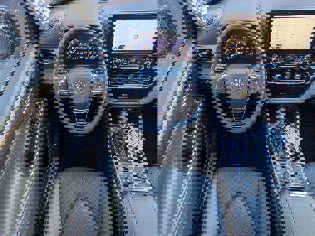 New 2026 Toyota Highlander Limited image 18