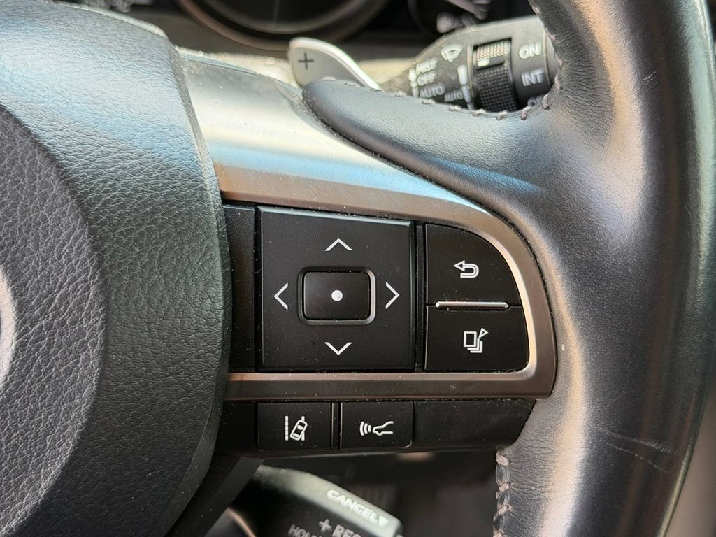 Used 2019 Lexus LX 570 4WD w/ Luxury Package image 13