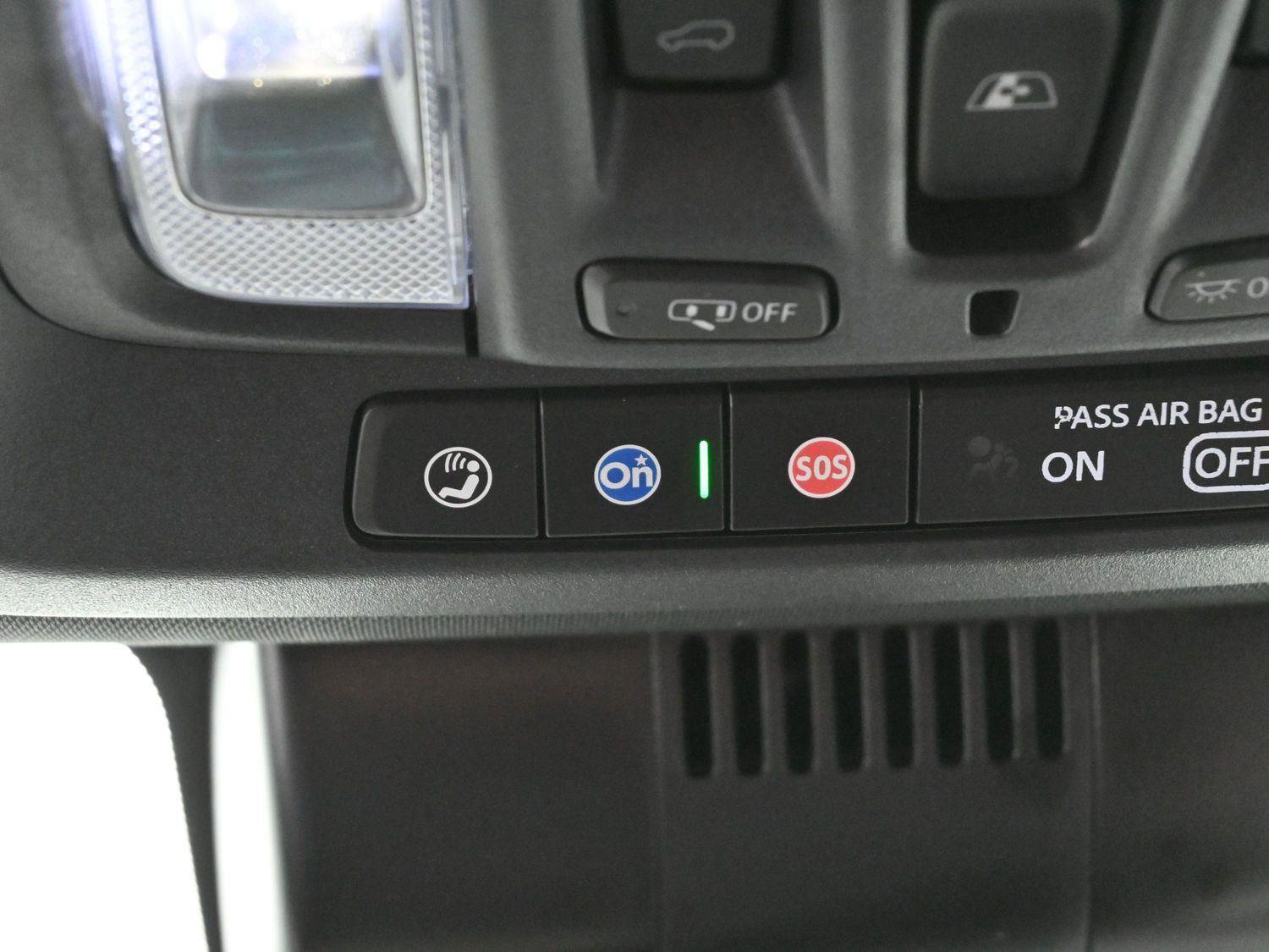 Used 2024 GMC Sierra 1500 AT4 w/ Technology Package image 28