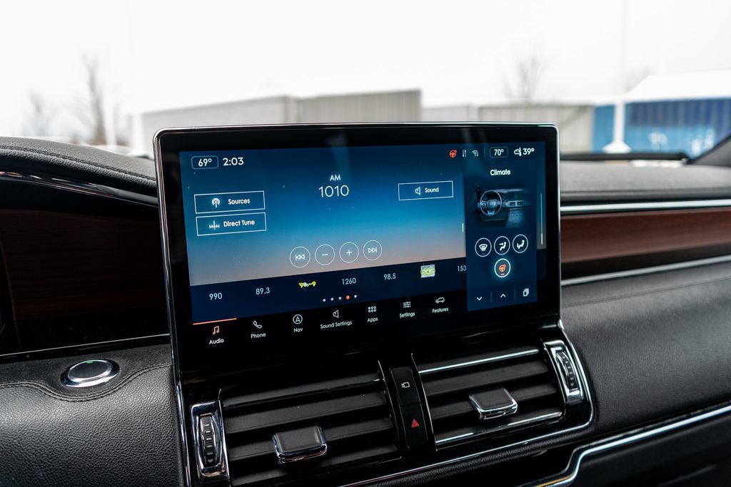 Used 2023 Lincoln Navigator Reserve image 32