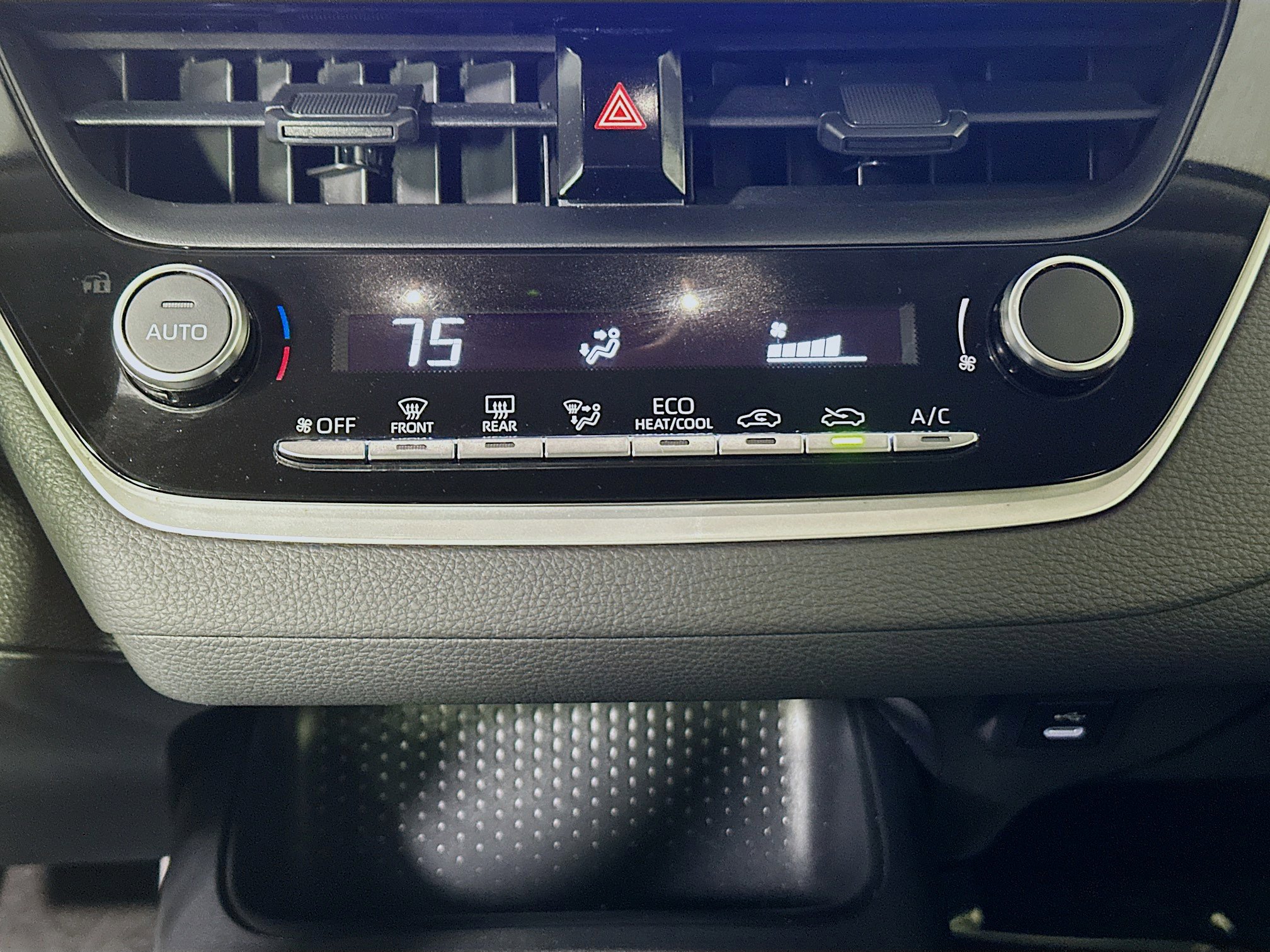 Used 2023 Toyota Corolla LE image 22