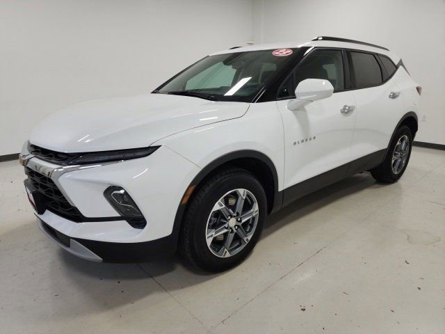 Used 2023 Chevrolet Blazer LT w/ Convenience Package FWD image 33