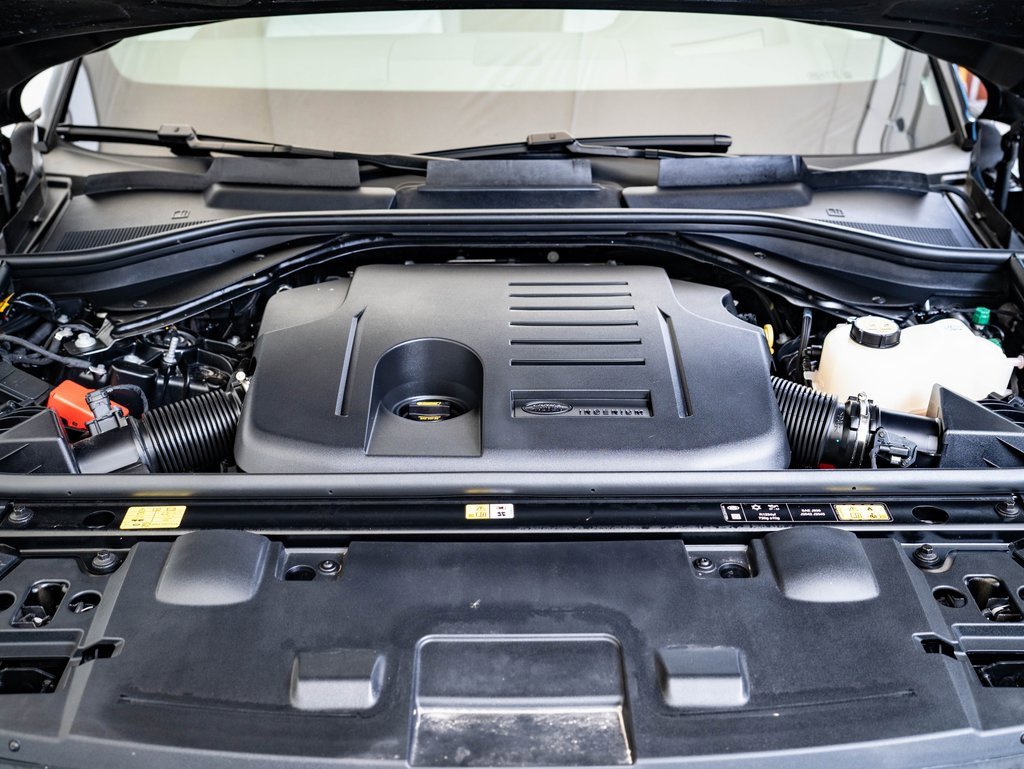 Used 2025 Land Rover Range Rover Sport Dynamic SE image 37