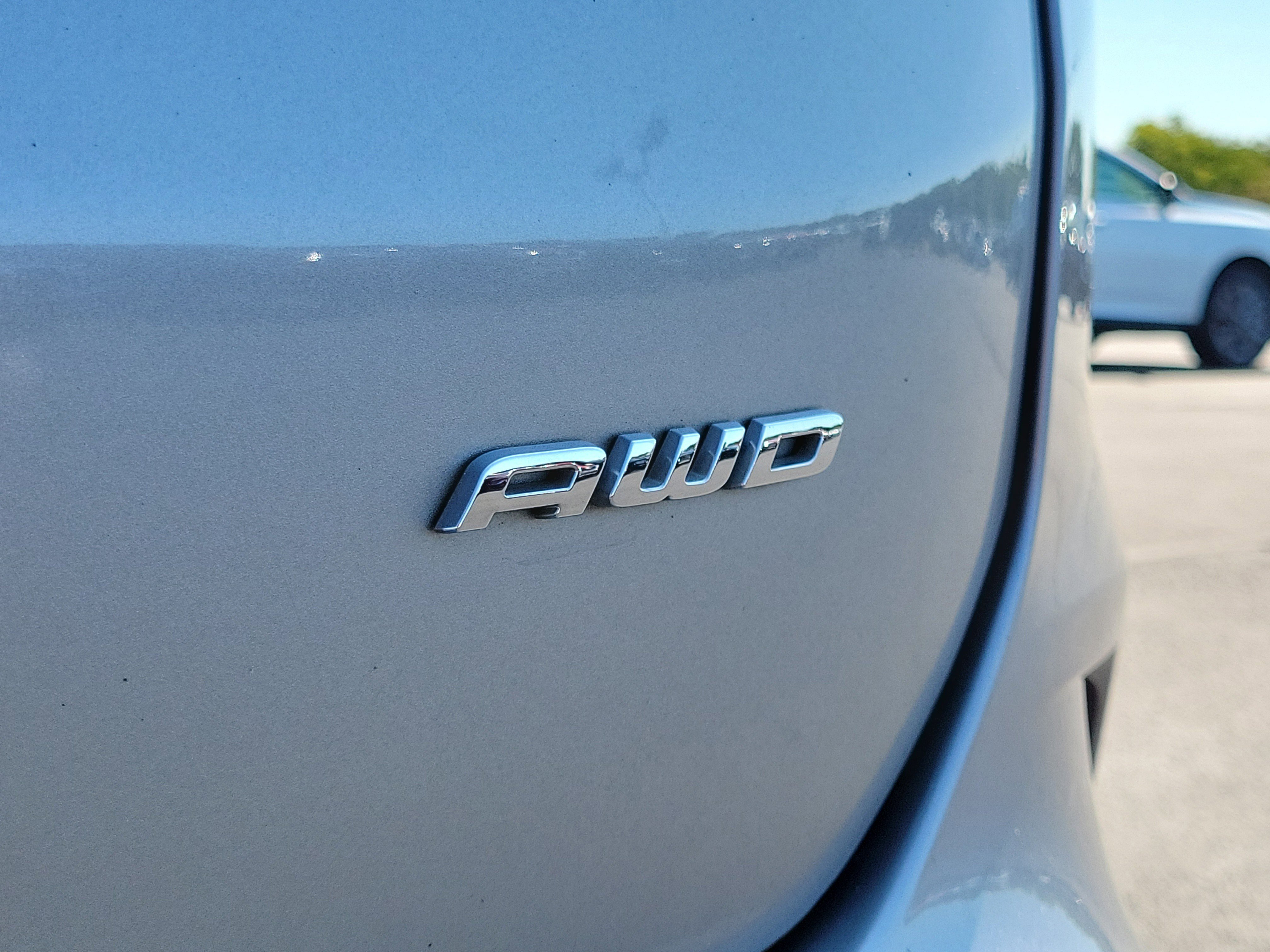 Used 2024 Ford Edge SEL image 7