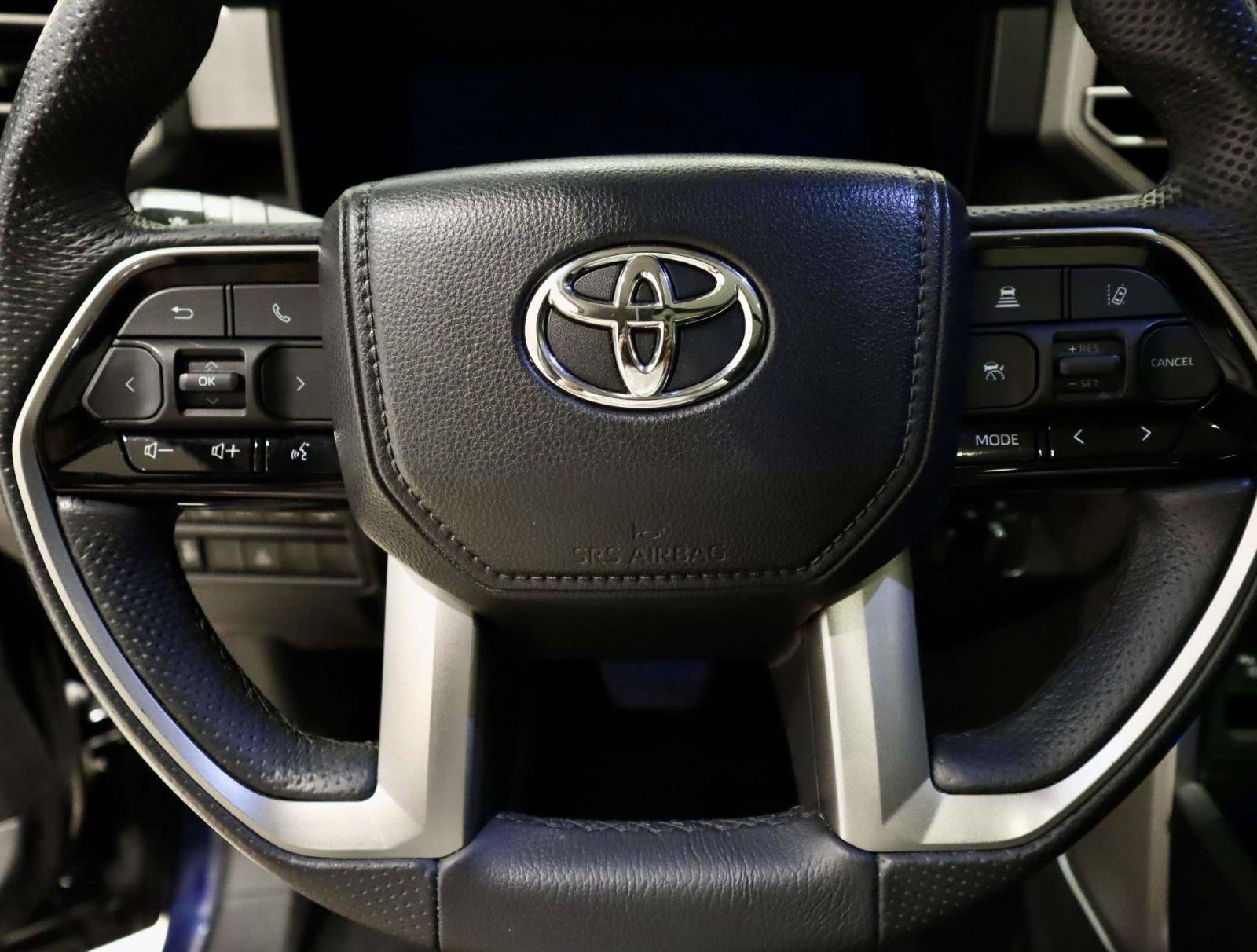 Used 2024 Toyota Tundra Limited w/ Power Package AWD/4WD image 21
