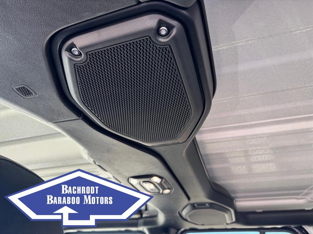 Used 2021 Jeep Wrangler Unlimited Rubicon w/ Trailer Tow Package image 13