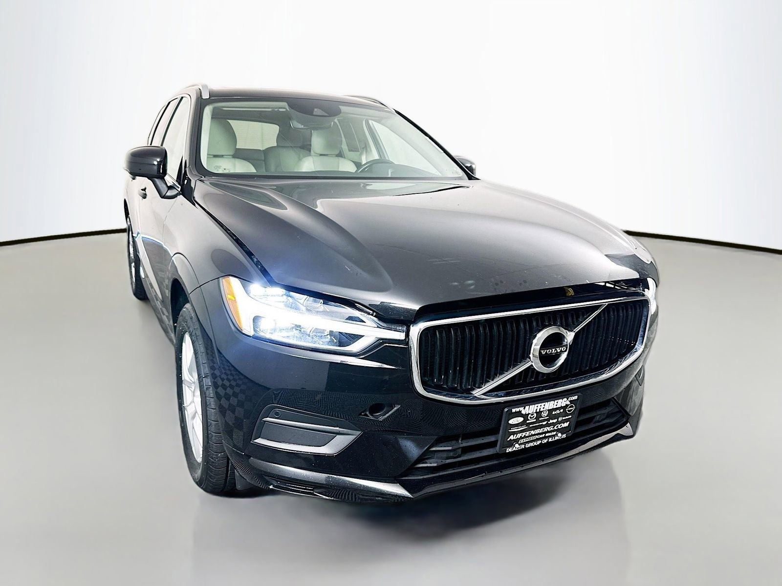 Used 2020 Volvo XC60 T5 Momentum FWD video 1