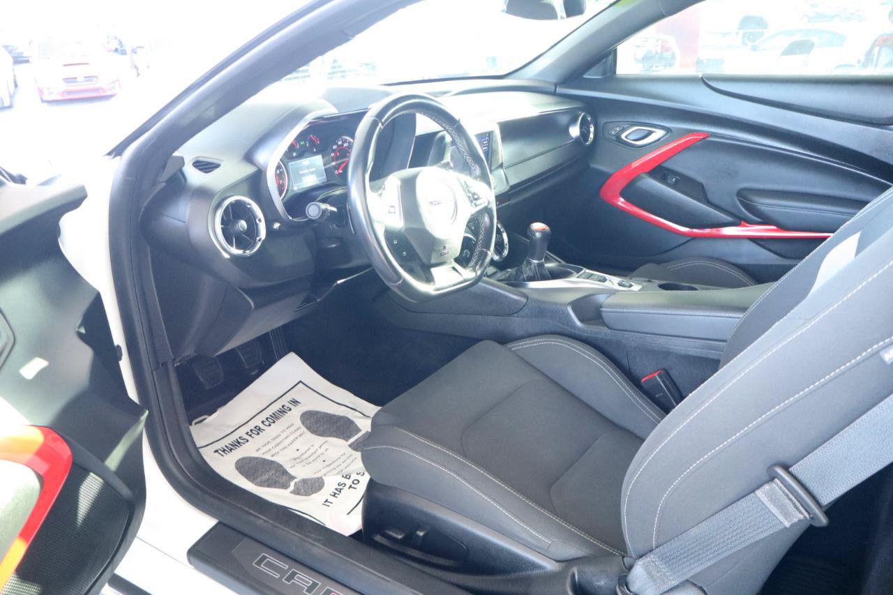 Used 2022 Chevrolet Camaro LT RWD image 15