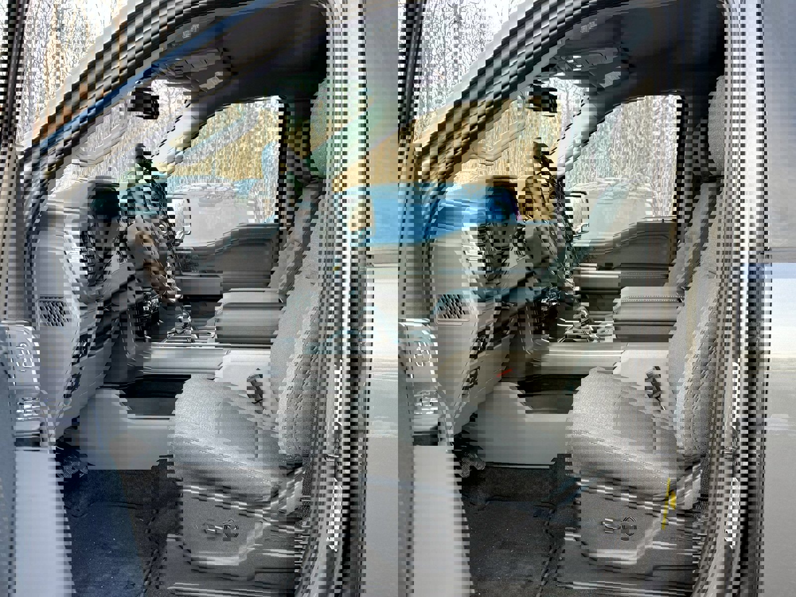 New 2025 Ford F150 Lightning XLT image 37