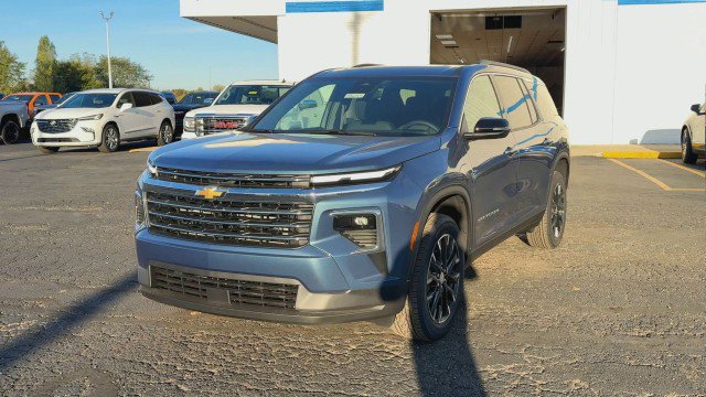 New 2026 Chevrolet Traverse LT w/ Sun and Wheel Package image 4