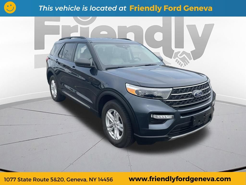 Used 2023 Ford Explorer XLT w/ Equipment Group 202A AWD/4WD image 3
