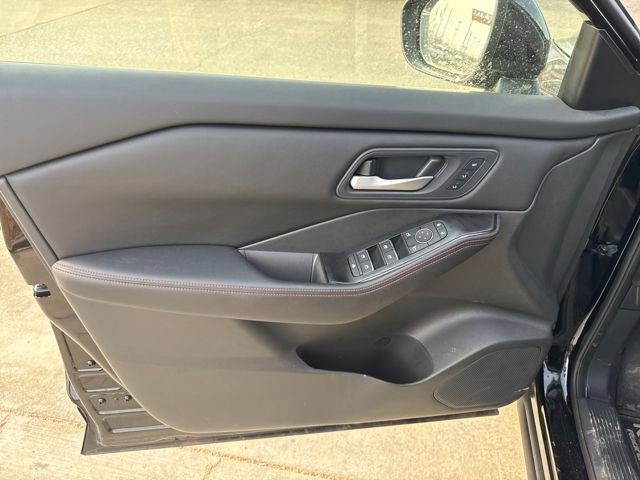 Used 2025 Nissan Rogue SV w/ Rock Creek Premium Package image 11