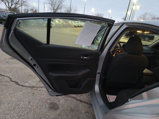 Used 2022 Nissan Altima 2.5 SV image 12