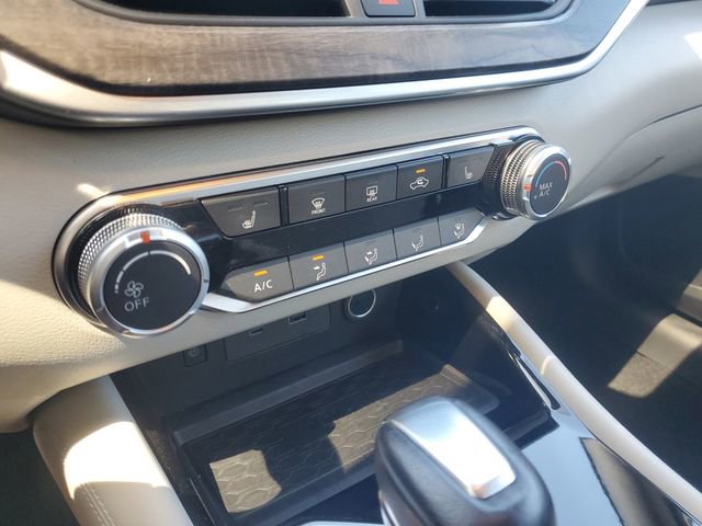 Used 2024 Nissan Altima 2.5 SV w/ SV Premium Package FWD image 24