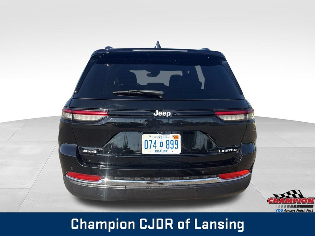 Used 2024 Jeep Grand Cherokee Limited AWD/4WD image 6