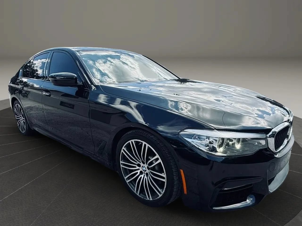 Used 2018 BMW 530i xDrive AWD/4WD image 7