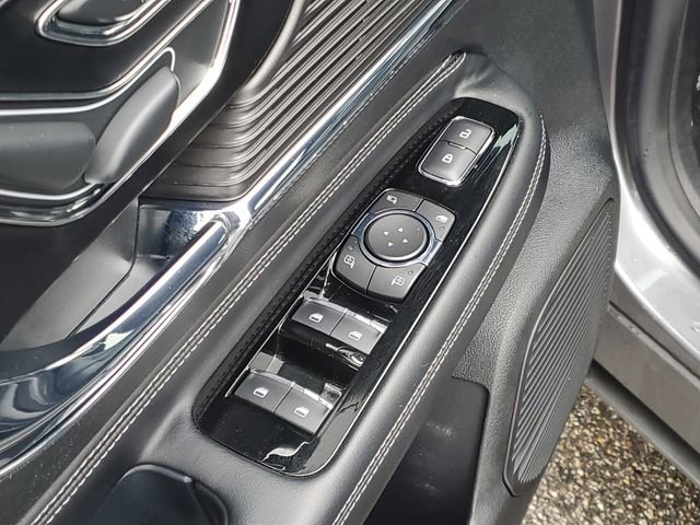 Certified 2021 Lincoln Corsair AWD w/ Equipment Group 101A image 10