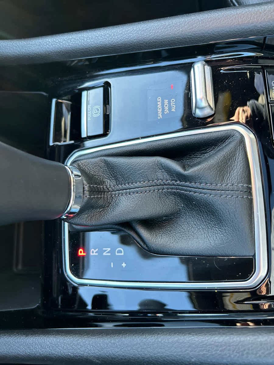 Used 2025 Jeep Compass Limited w/ Sun & Sound Group image 41