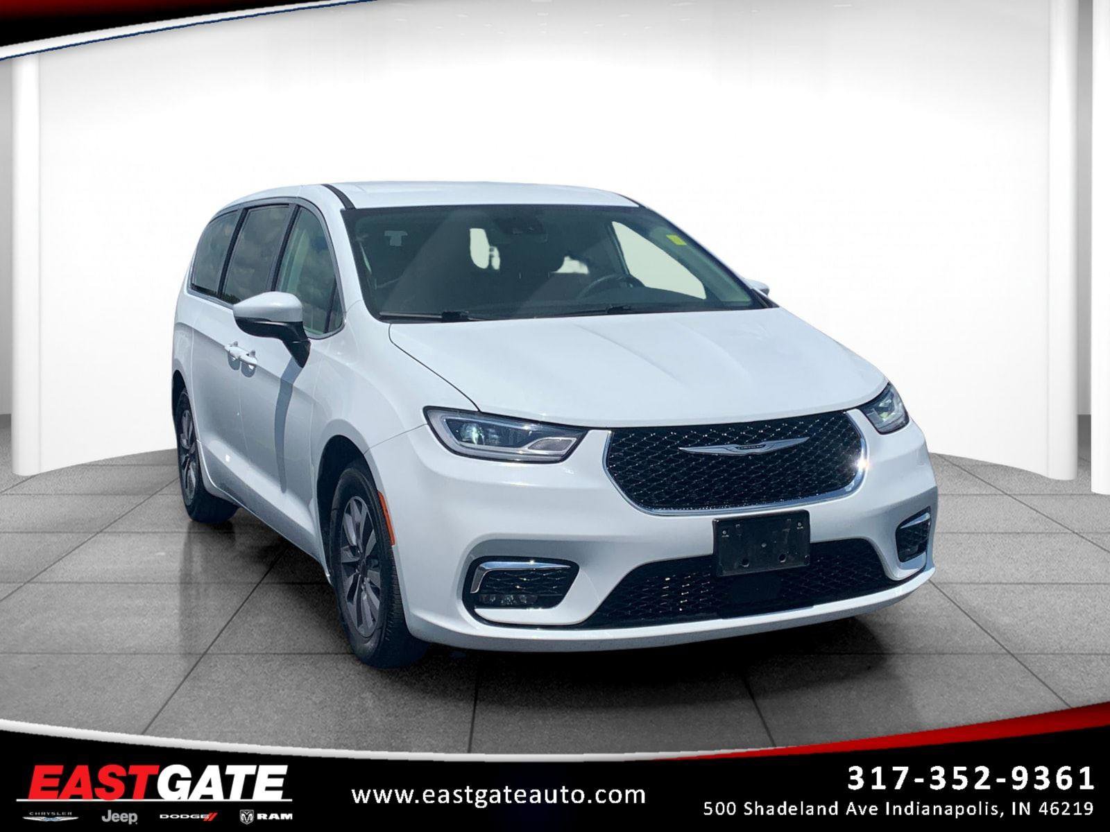 Used 2023 Chrysler Pacifica Touring-L